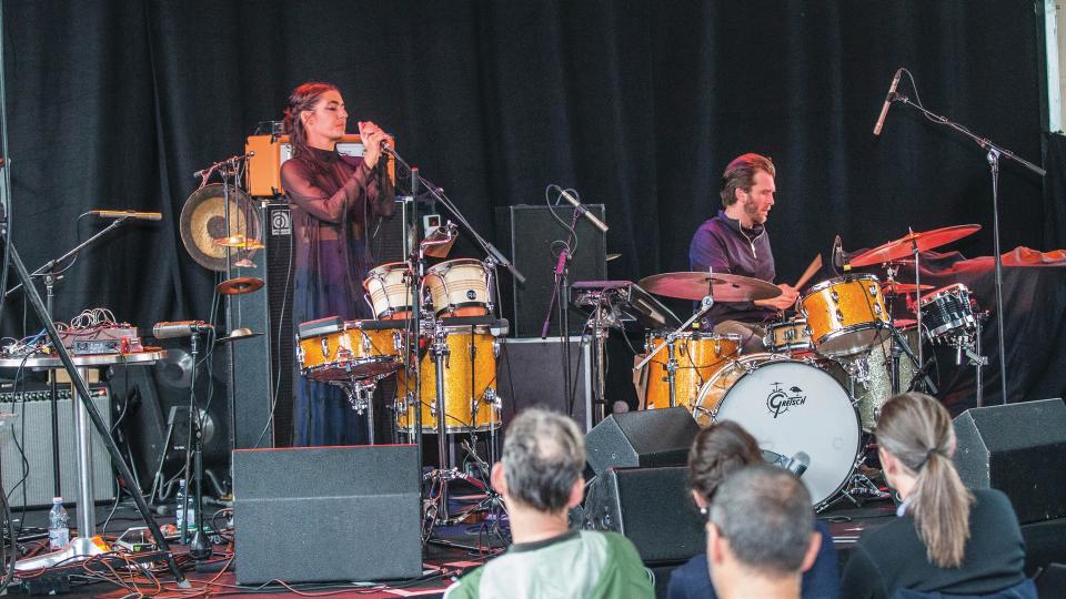 Performance in der Remise des Wälderbähnle