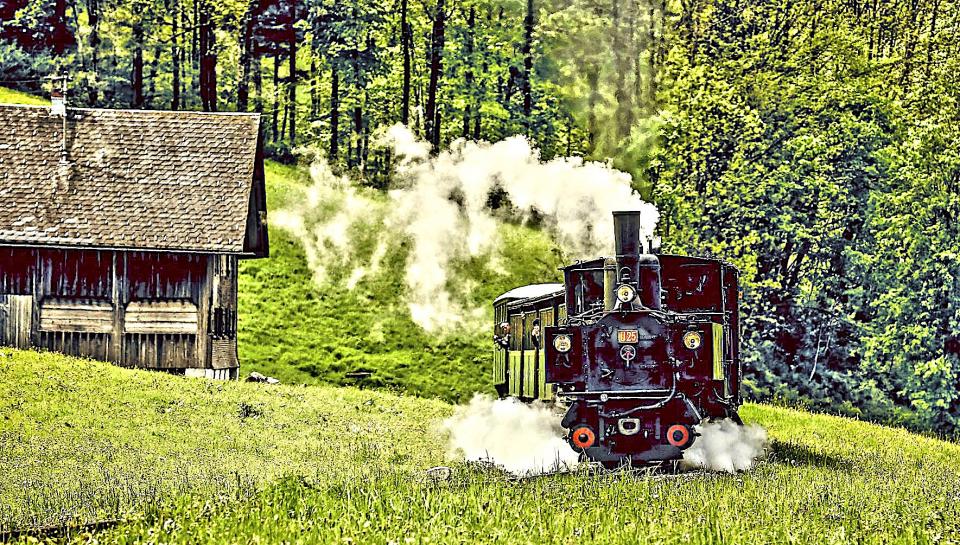 Dampflok U 25 auf den Schienen durch den Bregenzerwald