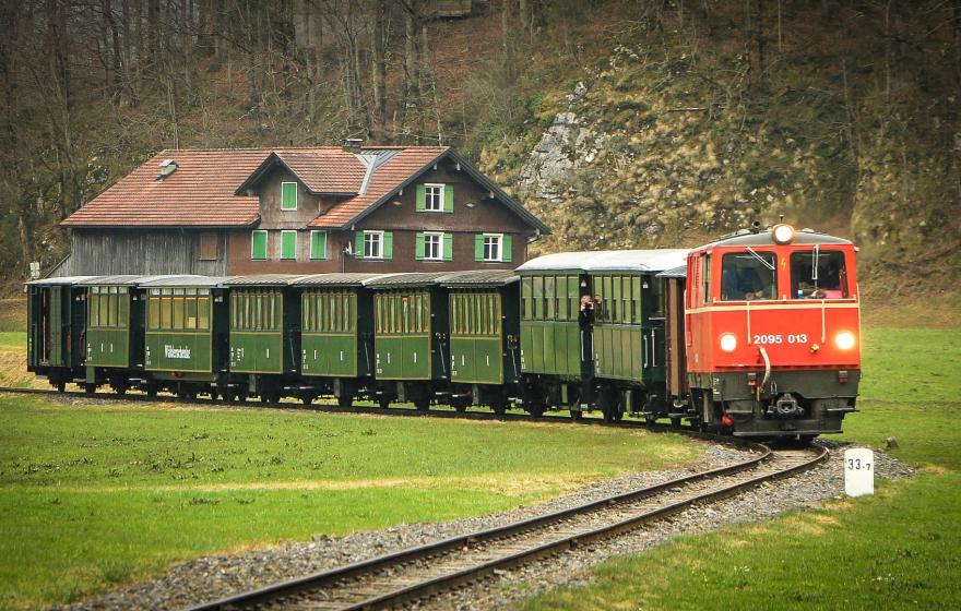 Die 2095.13 bei einer ihrer ersten Fahrten. Foto: Andreas Schlachter